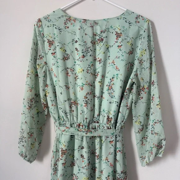 LOFT Full-Length Dress - Floral Design with Matching Belt - Picture 6 of 8